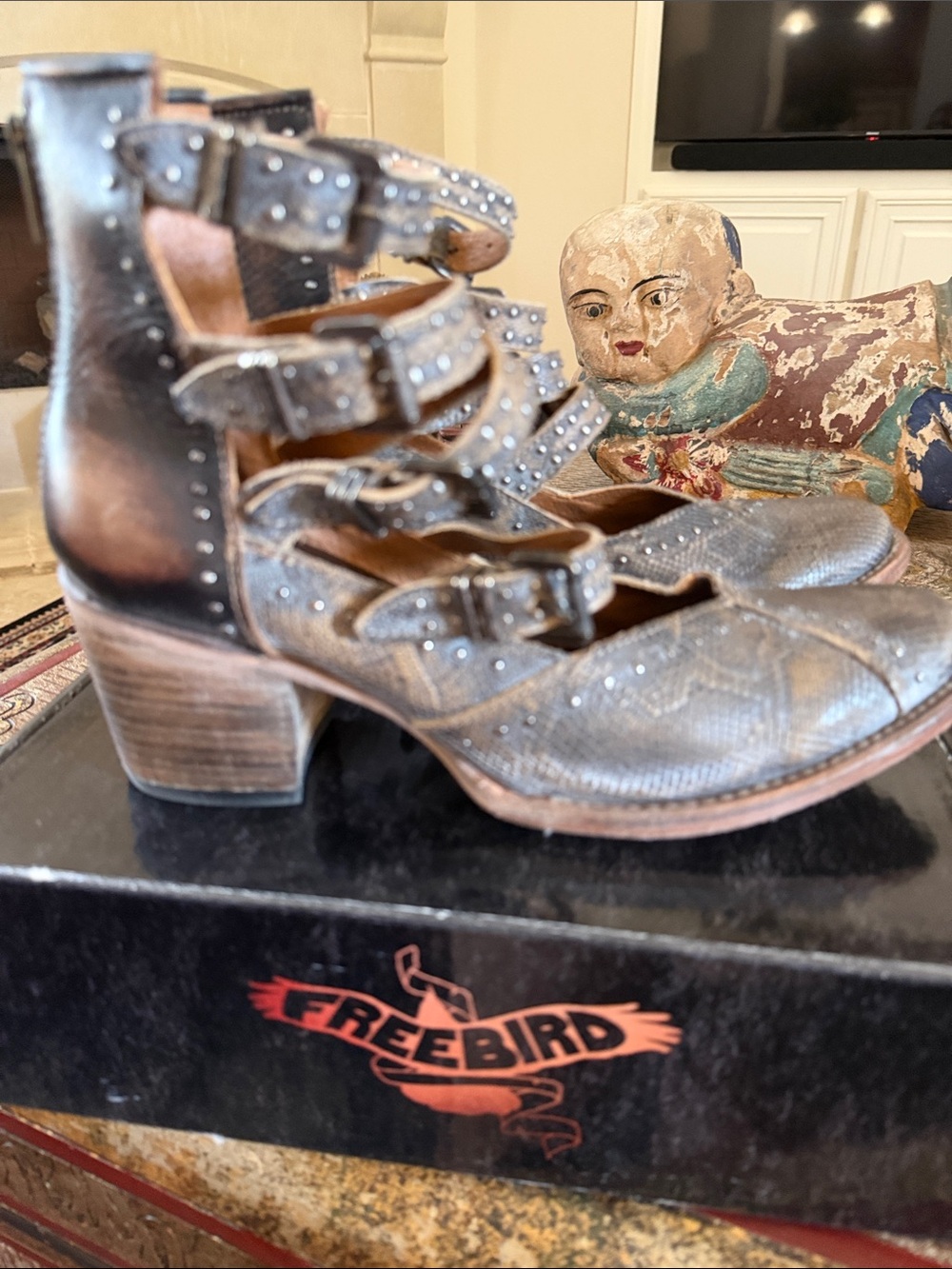 Freebird Felicity Pewter Studded Cutout Ankle Booties Sz 11 - Picture 3 of 7